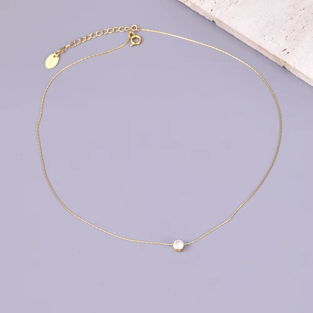 Luxe Six-Claw Diamond Pendant Necklace – 18K Gold Plated Bamboo Chain