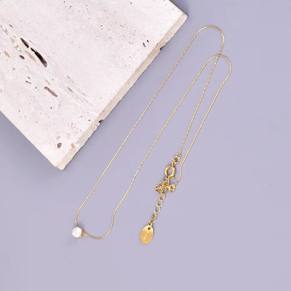 Luxe Six-Claw Diamond Pendant Necklace – 18K Gold Plated Bamboo Chain